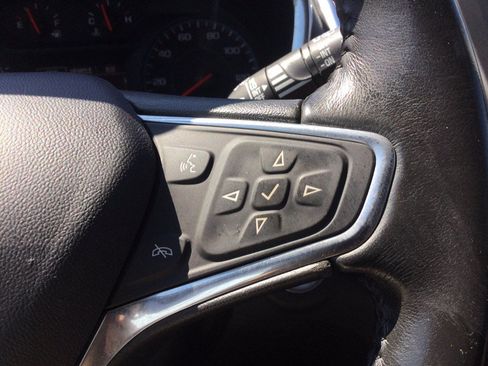 Used 2018 Chevrolet Equinox LT AWD/4WD image 29