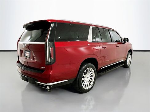Used 2021 Cadillac Escalade ESV Premium Luxury image 7
