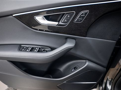 New 2026 Audi Q8 Premium Plus image 13