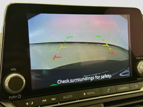 Used 2025 Nissan Altima 2.5 SV image 22