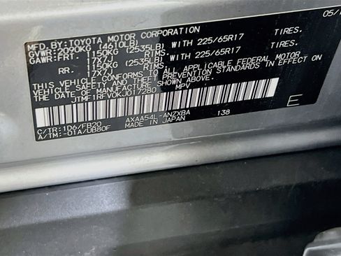 Used 2019 Toyota RAV4 LE w/ All Weather Liner Package AWD/4WD image 29