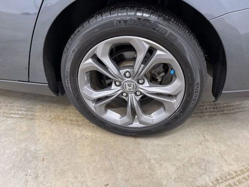 Used 2024 Honda Accord EX image 10