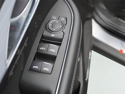 New 2026 Buick Envision Avenir image 23