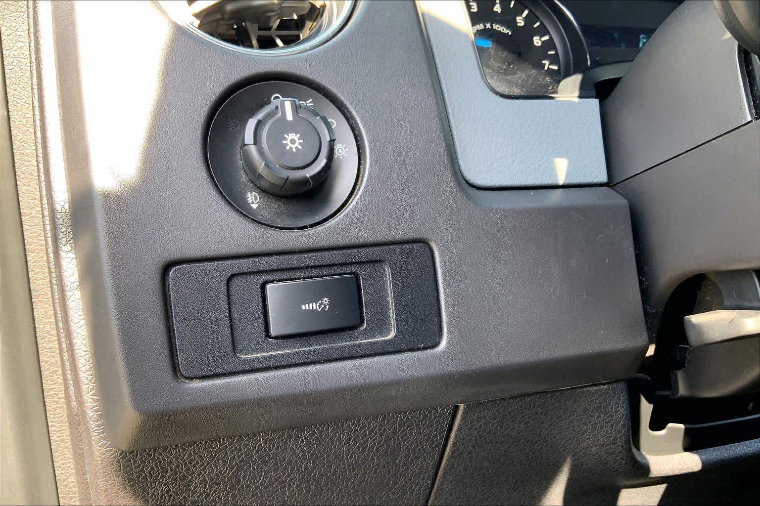 Used 2013 Ford F150 XLT AWD/4WD image 32