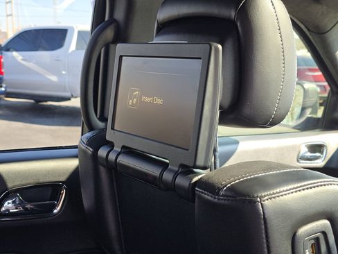 Used 2018 Dodge Durango SRT w/ SRT Interior Appearance Group image 25