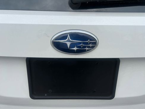 Used 2023 Subaru Forester Premium image 9