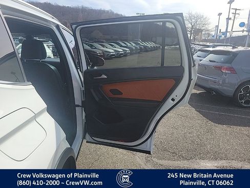 Certified 2021 Volkswagen Tiguan SEL Premium R-Line image 45
