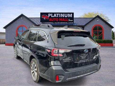 Used 2022 Subaru Outback Premium AWD/4WD image 4
