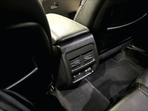 Used 2019 Cadillac XT4 Sport w/ Cold Weather Package FWD image 34