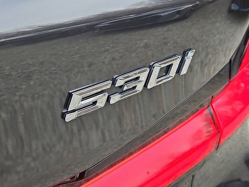 Used 2023 BMW 530i xDrive w/ Premium Package image 30