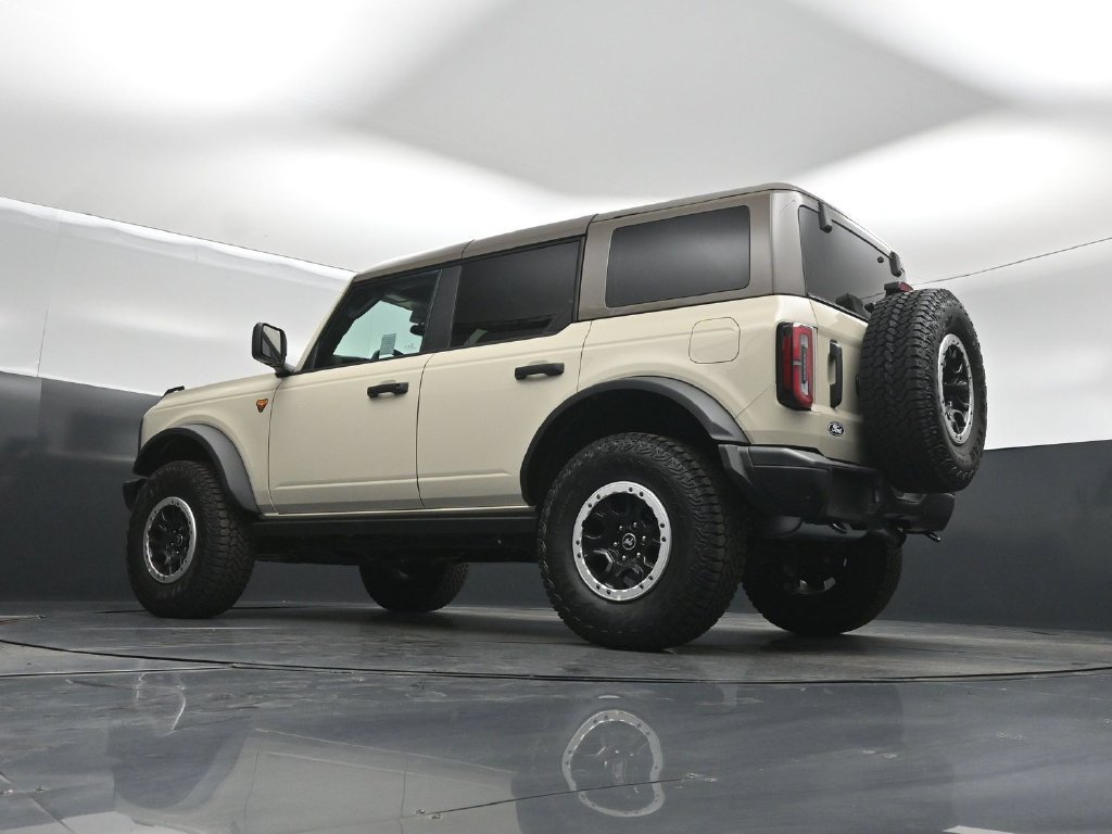Used 2026 Ford Bronco Badlands AWD/4WD image 48