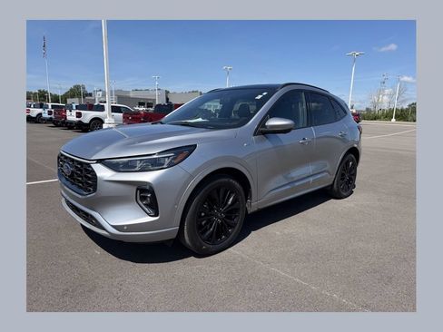 Used 2023 Ford Escape ST-Line Elite w/ Premium Technology Package AWD/4WD image 1