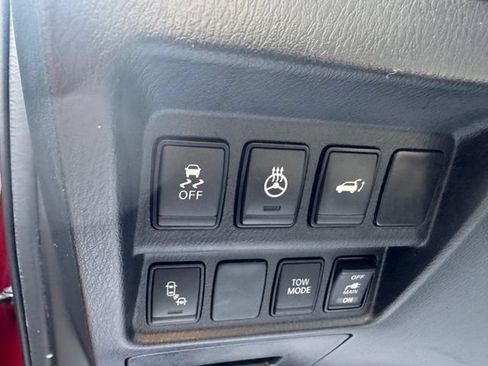 Used 2019 Nissan Pathfinder SL AWD/4WD image 22