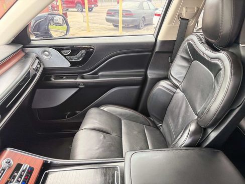 Used 2021 Lincoln Aviator Reserve w/ Equipment Group 201A RWD image 20