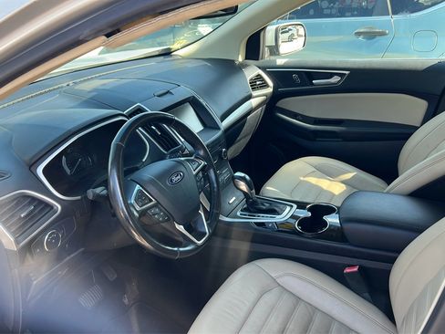 Used 2015 Ford Edge SEL w/ Equipment Group 201A image 4