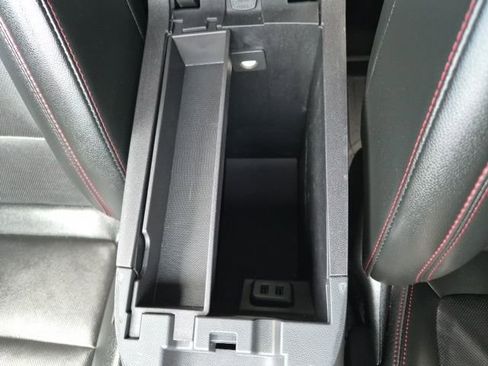 Used 2024 Chevrolet Equinox RS w/ RS Leather Package image 34