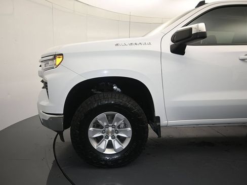 Certified 2025 Chevrolet Silverado 1500 LT AWD/4WD image 9