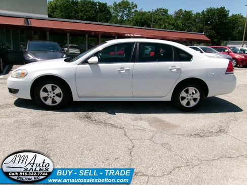Used 2010 Chevrolet Impala LT FWD image 2