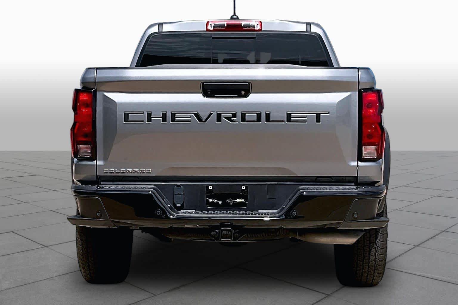 Used 2024 Chevrolet Colorado Trail Boss w/ Advanced Trailering Package AWD/4WD image 6