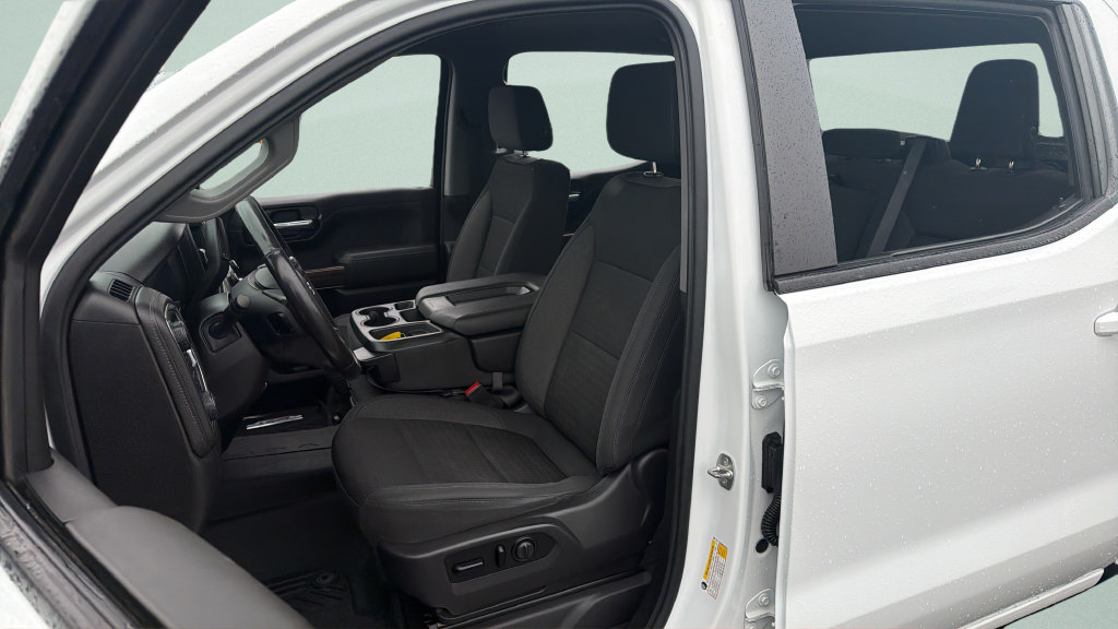 Used 2021 Chevrolet Silverado 1500 RST AWD/4WD image 4