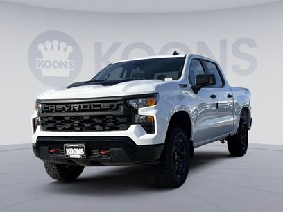 New 2026 Chevrolet Silverado 1500 Custom Trail Boss w/ LPO, Dark Essentials Package