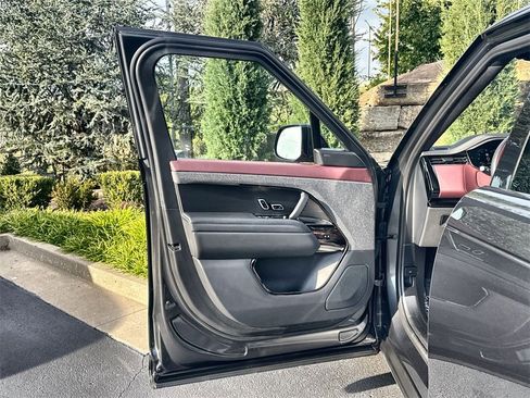 Certified 2023 Land Rover Range Rover Sport SE Dynamic image 17