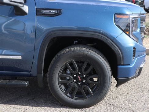New 2026 GMC Sierra 1500 Elevation w/ LPO, Elevation Black Package image 9