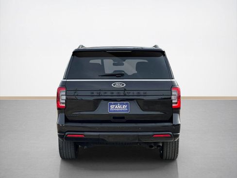 Certified 2022 Ford Expedition Limited image 6