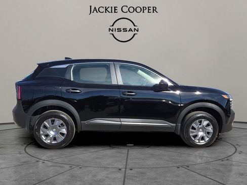 New 2026 Nissan Kicks S image 6