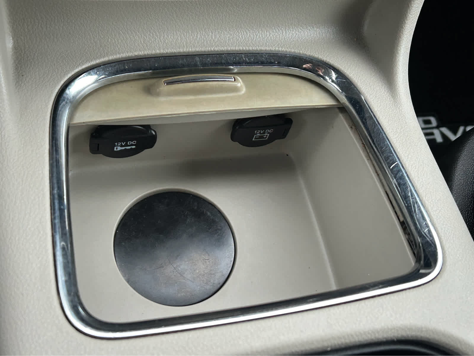 Used 2014 Dodge Grand Caravan SXT w/ UConnect Hands-Free Group FWD image 31