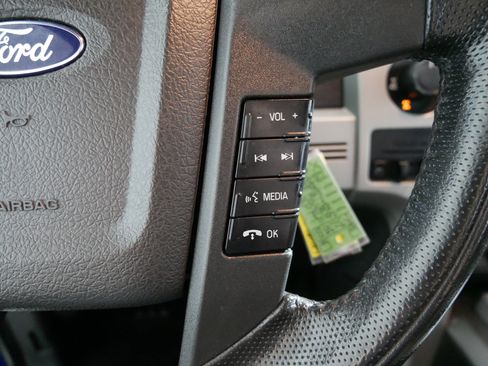 Used 2011 Ford F150 Raptor w/ Graphics Pkg image 28