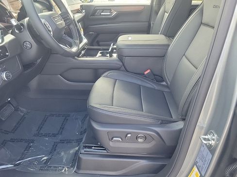 New 2026 GMC Yukon XL Denali image 10