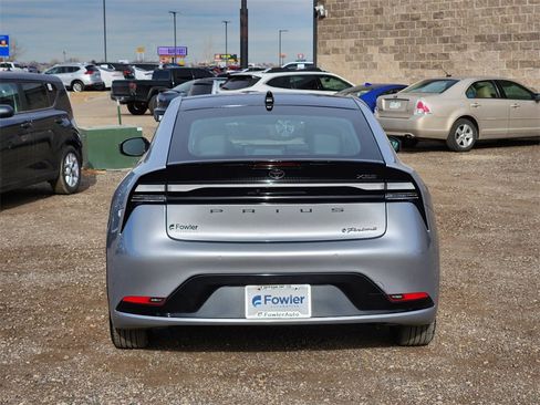 Used 2024 Toyota Prius Prime Premium image 12