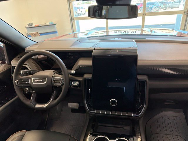 Used 2026 GMC Yukon XL AT4 AWD/4WD image 28