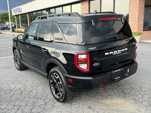 Used 2023 Ford Bronco Sport Outer Banks w/ Tech Package AWD/4WD image 9