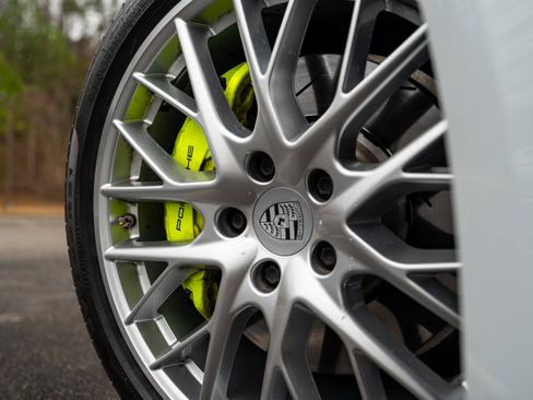 Used 2020 Porsche Panamera 4 image 37