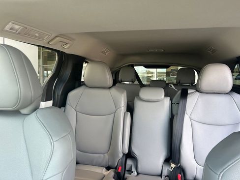 New 2026 Toyota Sienna XLE FWD image 20