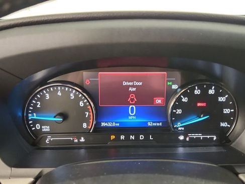 Used 2022 Ford Explorer XLT w/ Equipment Group 202A image 10