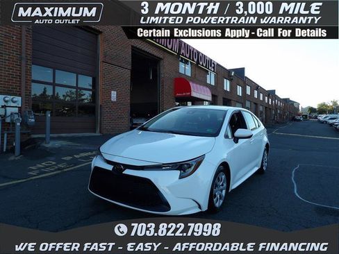 Used 2020 Toyota Corolla LE image 1