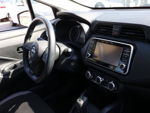 Used 2025 Nissan Versa S image 17
