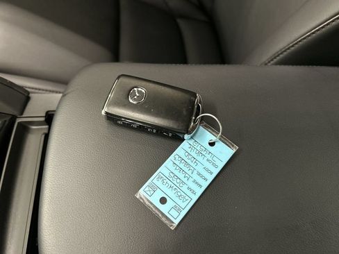 Certified 2025 MAZDA MAZDA3 s FWD image 12