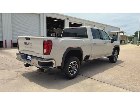 New 2026 GMC Sierra 2500 SLE w/ SLE Value Package; AWD/4WD image 8