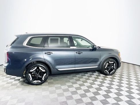 Used 2024 Kia Telluride EX FWD image 9