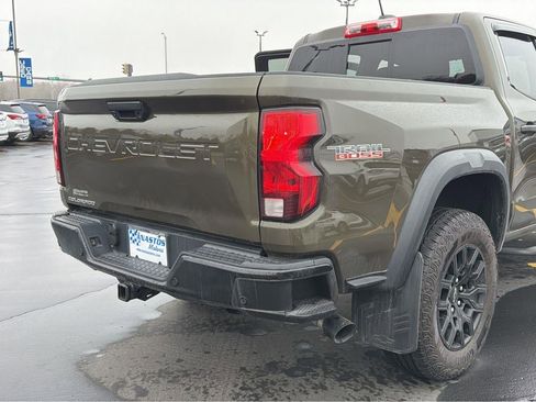 Used 2023 Chevrolet Colorado Trail Boss w/ Technology Package AWD/4WD image 13