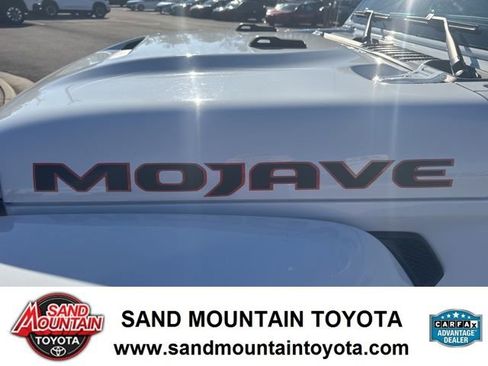 Used 2021 Jeep Gladiator Mojave image 11