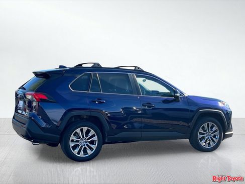 Certified 2020 Toyota RAV4 XLE Premium FWD image 5