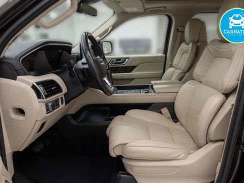 Used 2018 Lincoln Navigator Reserve w/ Technology Package AWD/4WD image 9