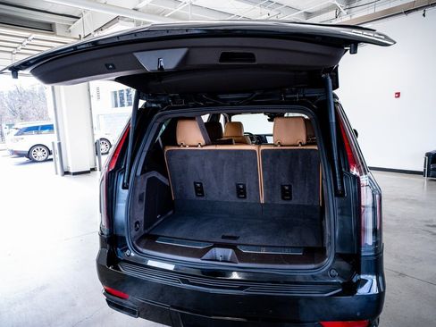 Used 2021 Cadillac Escalade Sport w/ Driver Assist Tech Package image 57