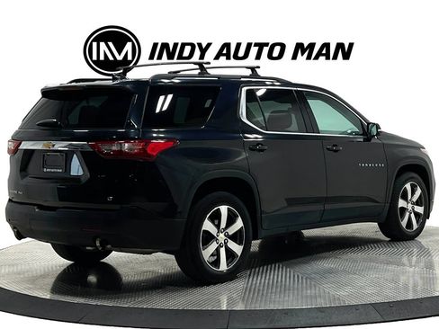 Used 2019 Chevrolet Traverse LT w/ LT Premium Package AWD/4WD image 4