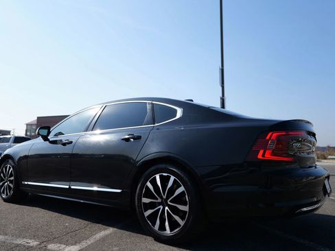 Used 2023 Volvo S90 B6 Plus image 6